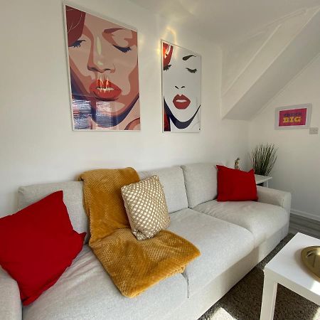 Host & Stay - Cotman Close Мілтон-Кінз Екстер'єр фото