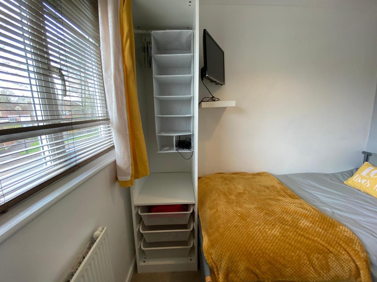 Host & Stay - Cotman Close Мілтон-Кінз Екстер'єр фото