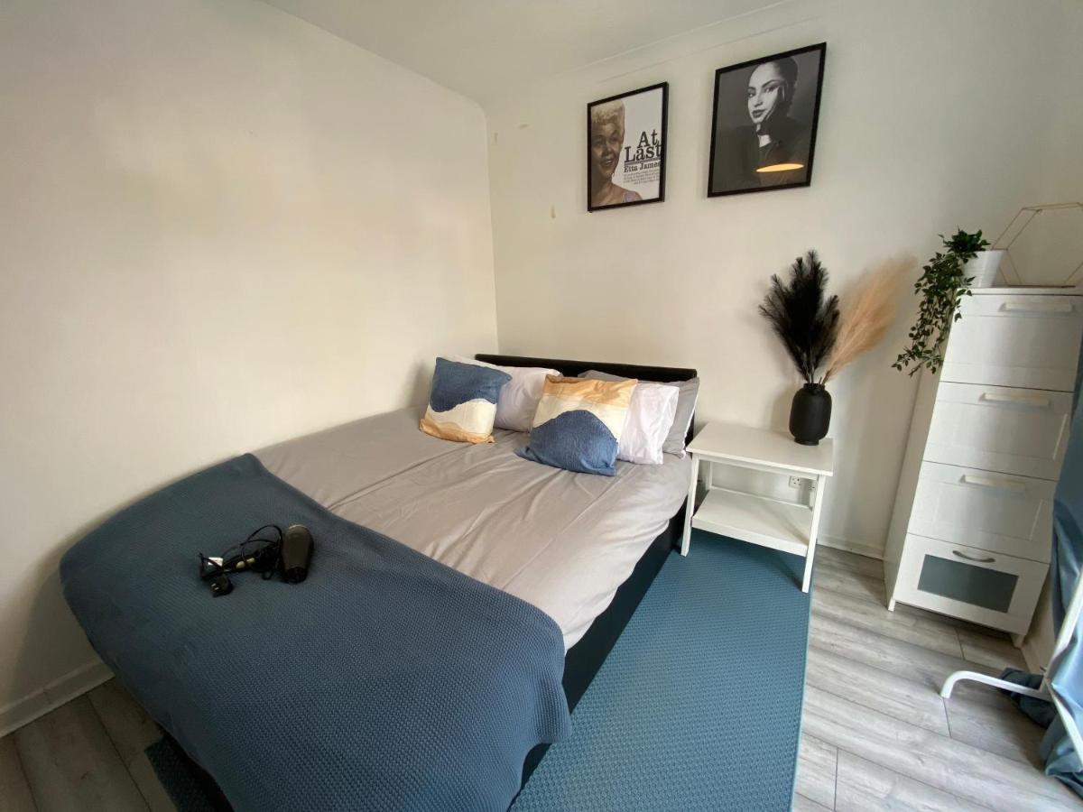 Host & Stay - Cotman Close Мілтон-Кінз Екстер'єр фото
